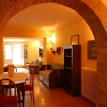 Sleeps 24 With Pool And Wifi
