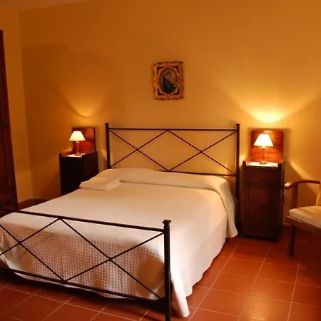 Villa Sleeps 24 With Pool And Wifi